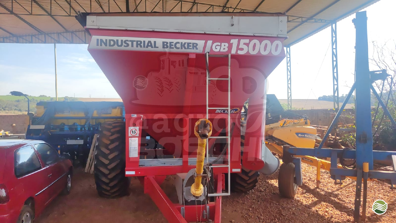 IMPLEMENTOS AGRICOLAS CARRETA BAZUKA GRANELEIRA 15000 AgroBoschi SAO JORGE DO IVAI PARANÁ PR